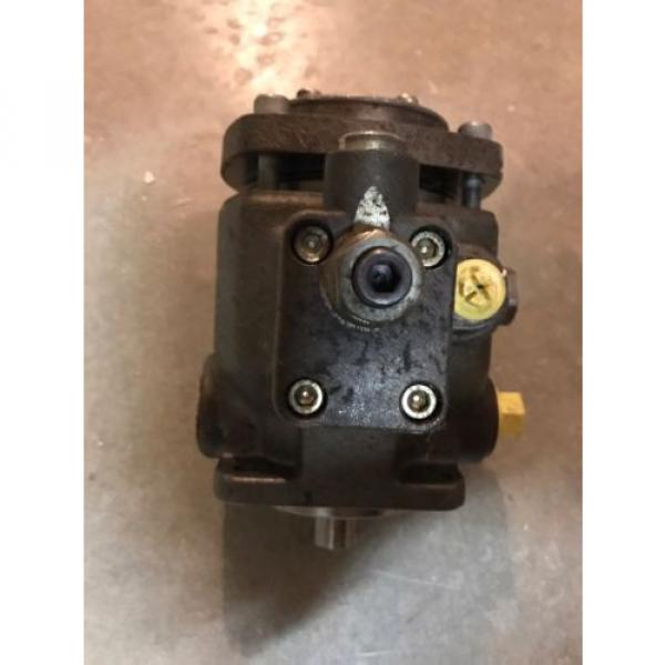 Rexroth Bosch PV7-17/10-14RE01MC0-16  /  R900580381  /  hydraulic pump #7 image