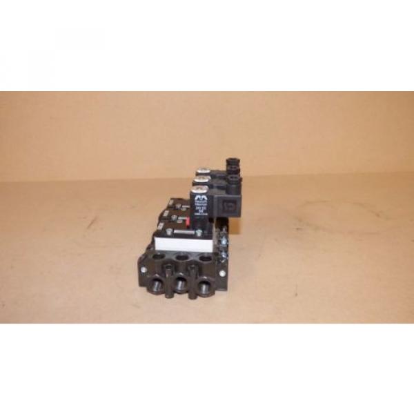 New Rexroth Pneumatic Directional Control Solenoid Valves, Bank Of 3 #6 image