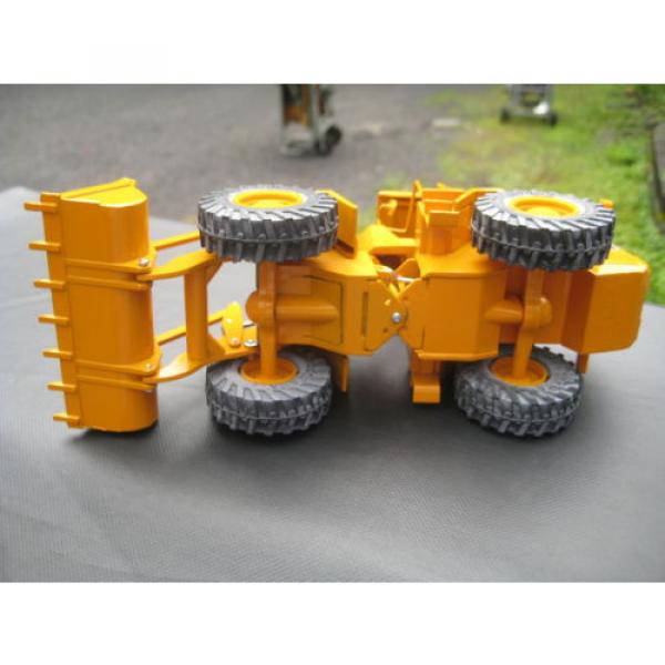 KOBE Steel LTD KOBELCO LK 300A wheel loader VERY RARE 1/30 MINT w/ Box #5 image
