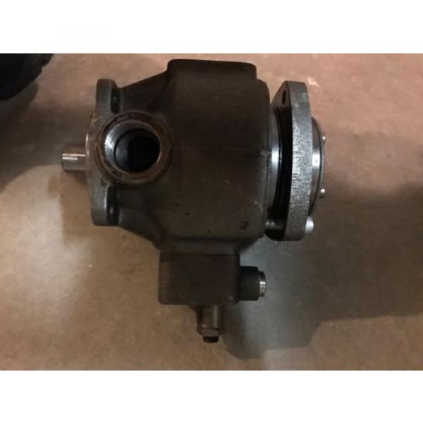 Rexroth Bosch PV7-17/10-14RE01MC0-16  /  R900580381  /  hydraulic pump #4 image